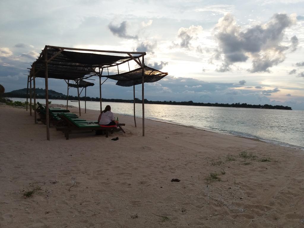 Balenta Bungalow Gili Meno Hotel Exterior photo